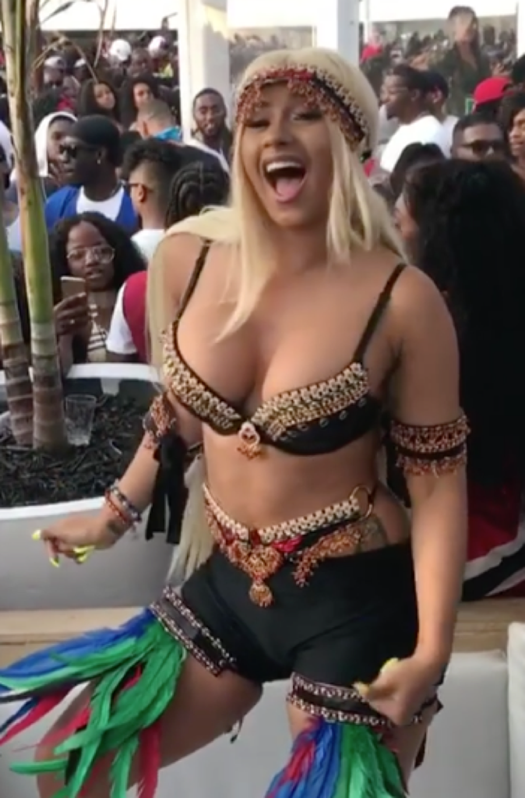 cardi_b_hot_photos21