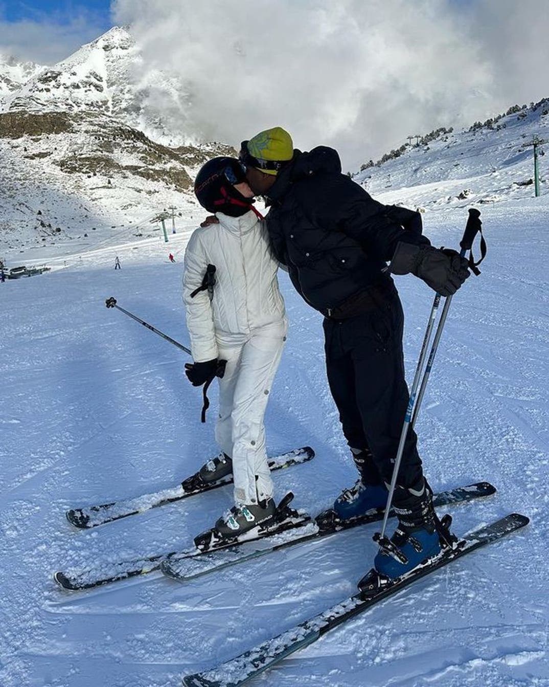 Sita Abellan and Leiti