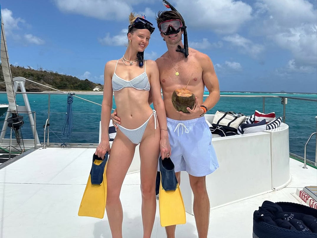 Abby Champion vs. Patrick Schwarzenegger -- Snorkeling Celebs Edition