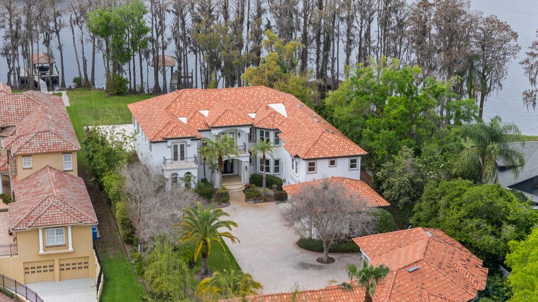 Antonio Brown Florida Home 13