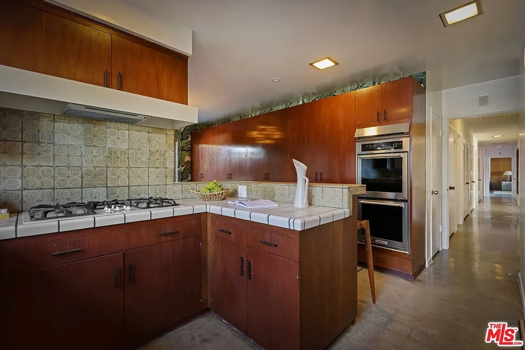 Colman Domingo Lists LA Home 13