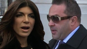 Teresa Giudice Reacts to Joe's Deportation with Crying Statue of Liberty