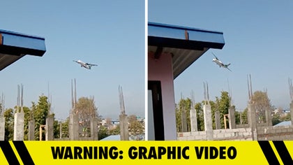 nepal plane spilt