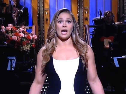 012416_ronda_rousey_p