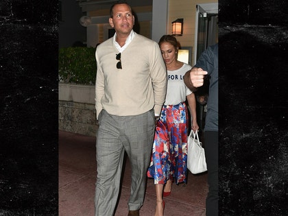 0419_Alex-Rodriguez-and-Jennifer-Lopez-Prime-112-Steakhouse