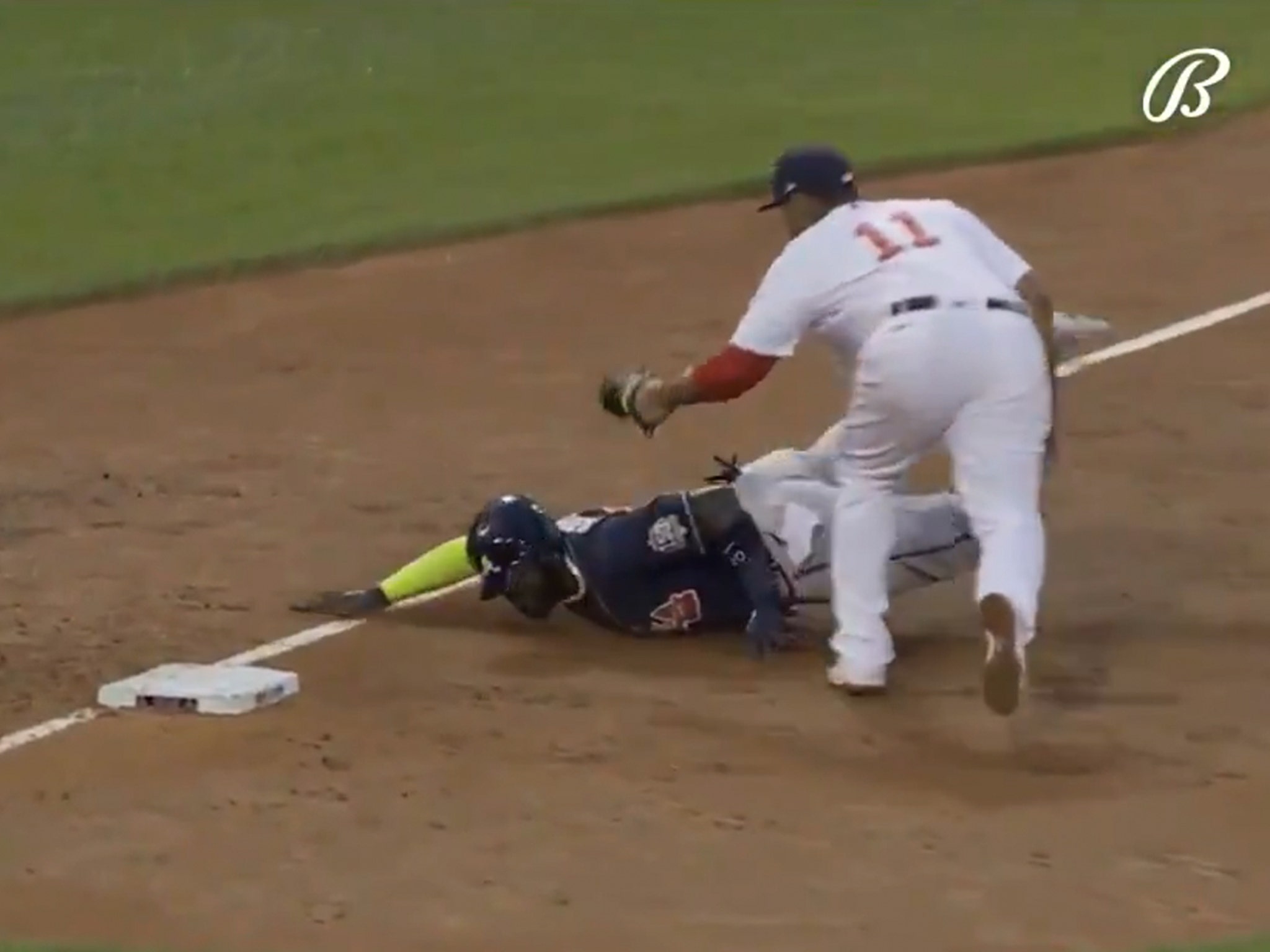 Braves' Marcell Ozuna hands ball to someone's mom, leaving boy