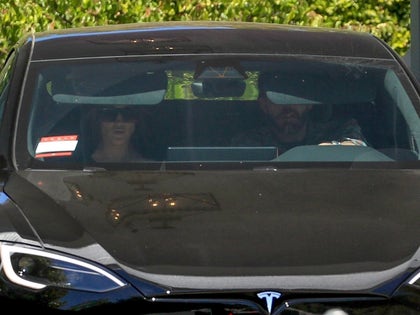 0321-Ben-Affleck-Jennifer-Lopez-Visit-New-Bel-Air-Mansion-Photos-primary