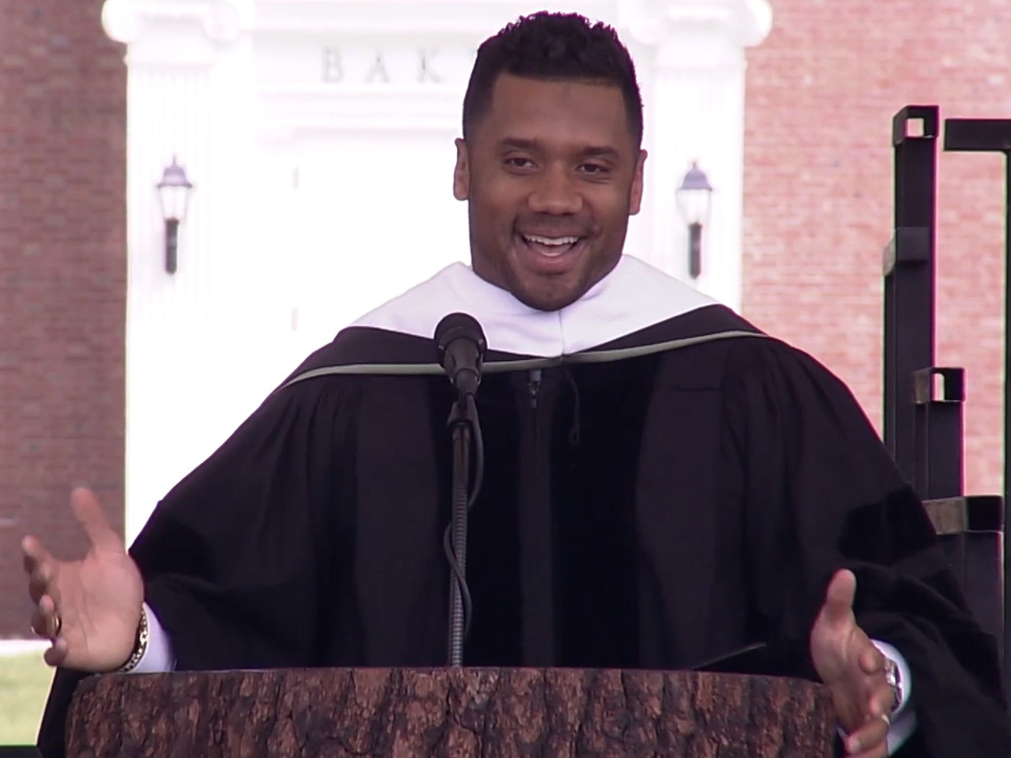 NFL Star Russell Wilson to Speak at Commencement