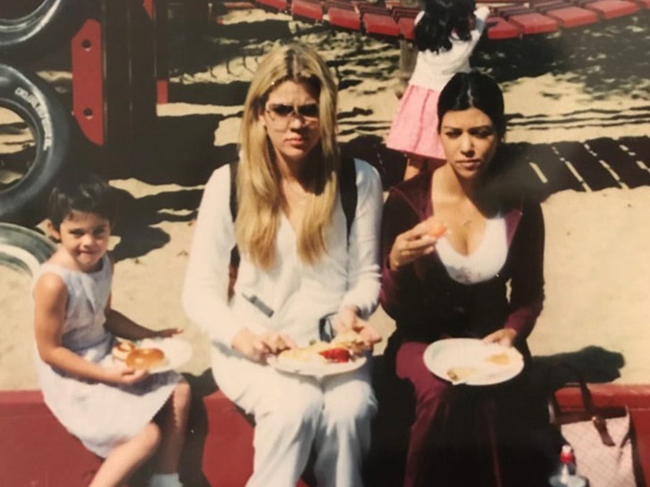 Kylie-Jenner-Kourtney-Kardashian-Ig-1