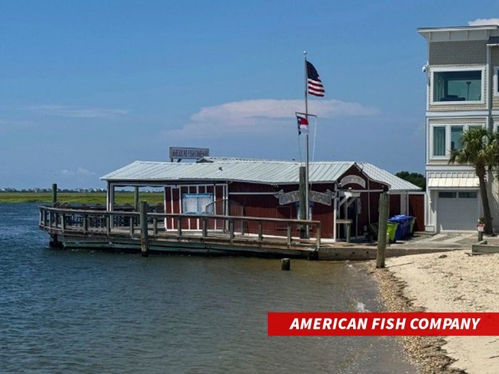 Amerikan-Fish-Company-FB-1