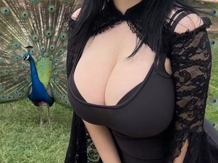 Lin Lamar AKA Pinkchyu Hot Shots