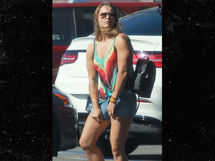 0813-ronda-rousey-pcn-01