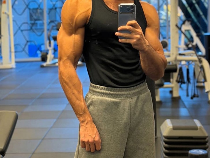 Instagram's Best Man-Muscles -- Guess Who!