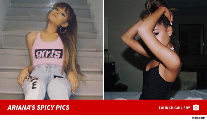 Ariana Grande's Sexy Photos