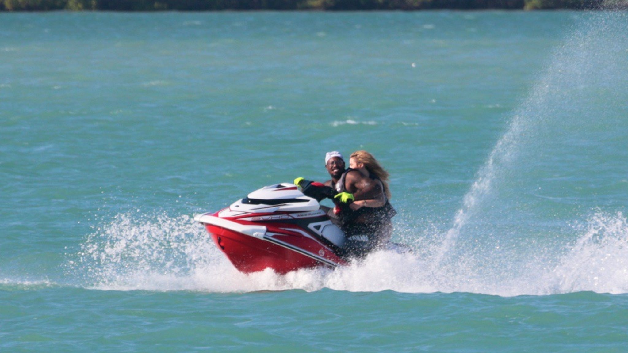 Von Miller Hits up Yacht with Bikini Chicks and Jet-Ski's