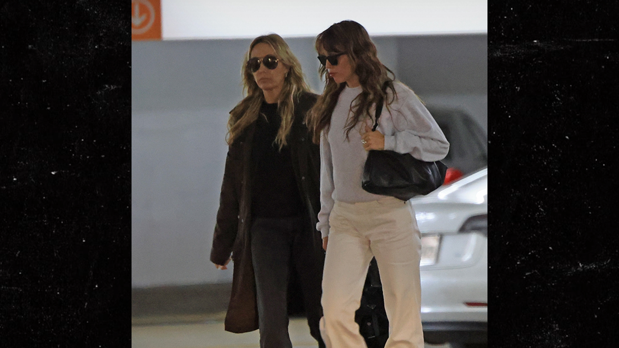 Miley Cyrus y su madre Tish son vistas juntas en medio de un drama de triángulo amoroso