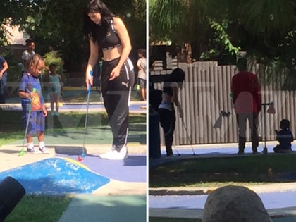 0823-kylie-jenner-tyga-king-tmz-02