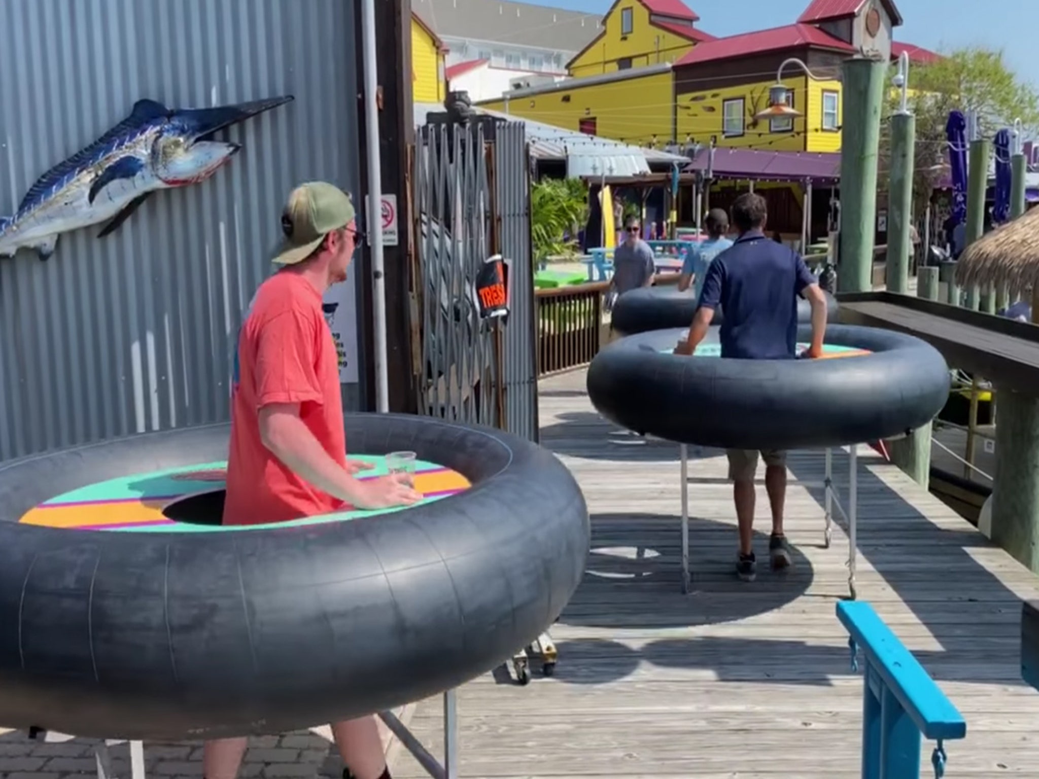 giant inner tubes