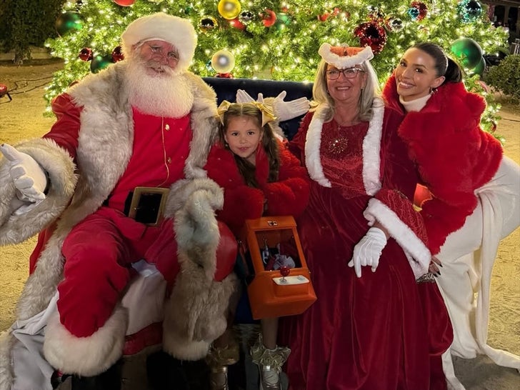 1215-Stars-With-Santa-Sub3