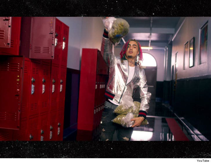 forhandler tapet Antipoison Lil Pump's 'Gucci Gang' Video Pissed Off Archdiocese of L.A.