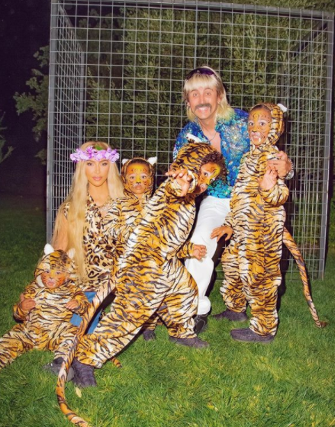 1020-Kim-Kardashian-Halloween-Costumes-Photos0