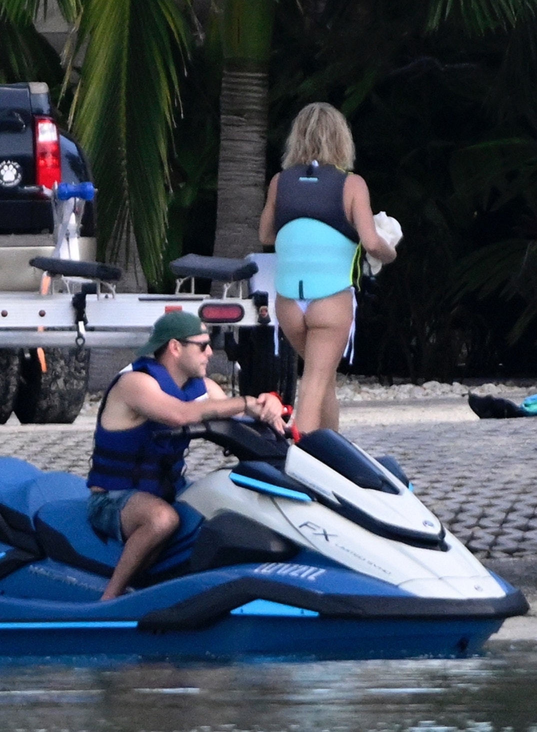 Scooter Braun Sydney Sweeney 2