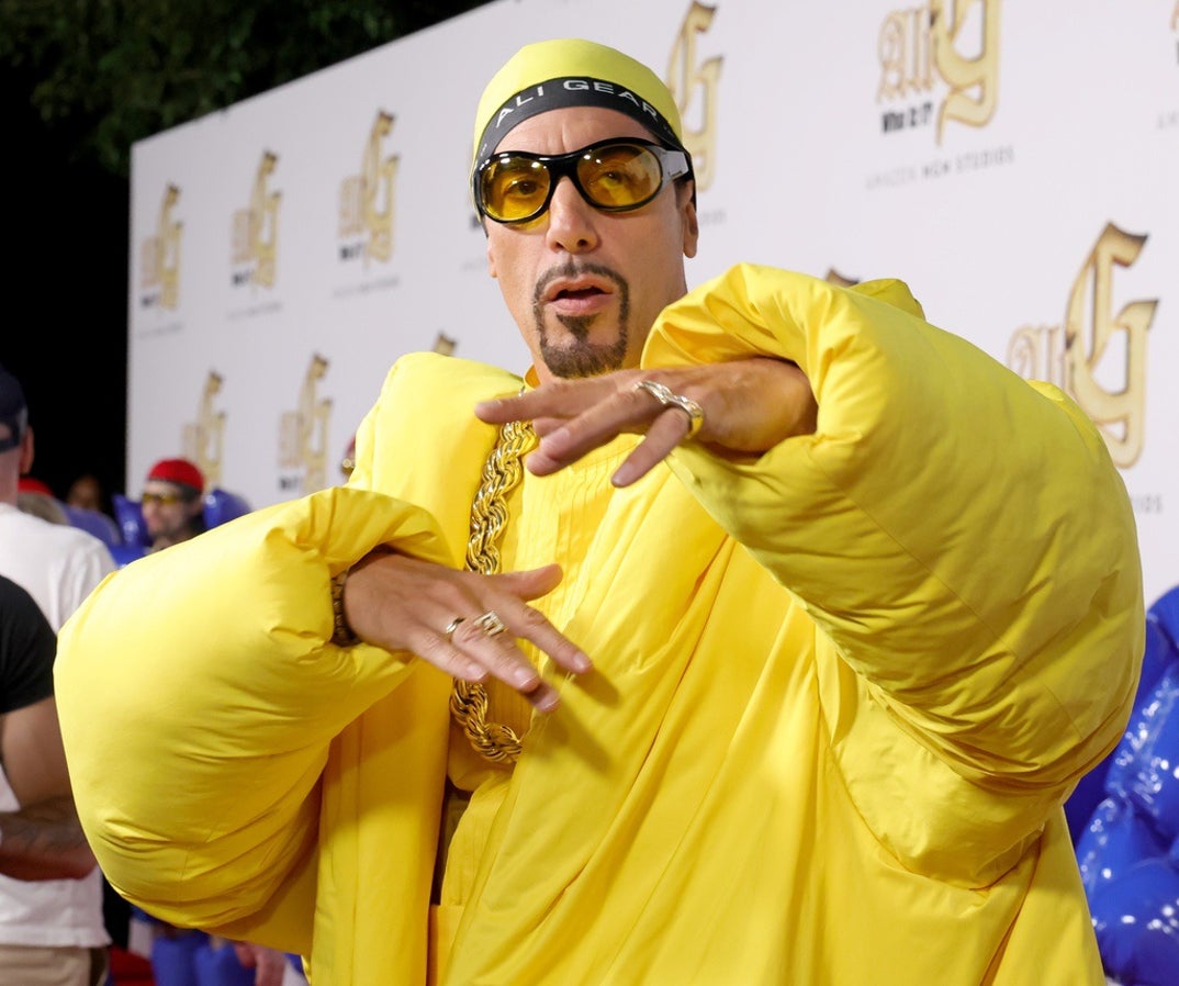 1015 Sasha Baron Cohen Who Iz I 5