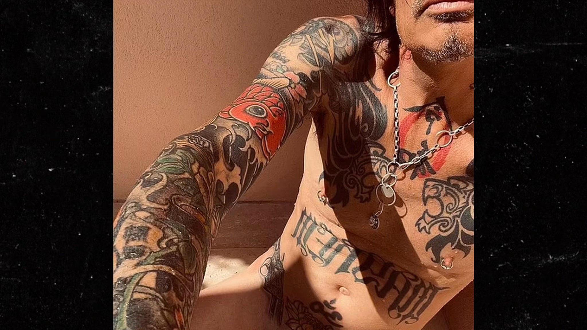 Tommy Lee Post Full Frontal Nude Pic On Instagram, Fans Shocked - reporterw...