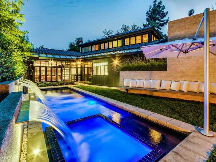 Tommy Lee Buys Japanese-Inspired Pad in Brentwood