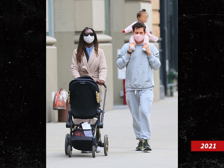 joshua jackson and jodie turner smith backgrid 1