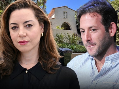 Jeff Baena and aubrey plaza getty bg 1