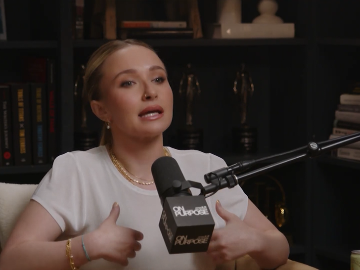 051126 hayden panettiere kal
