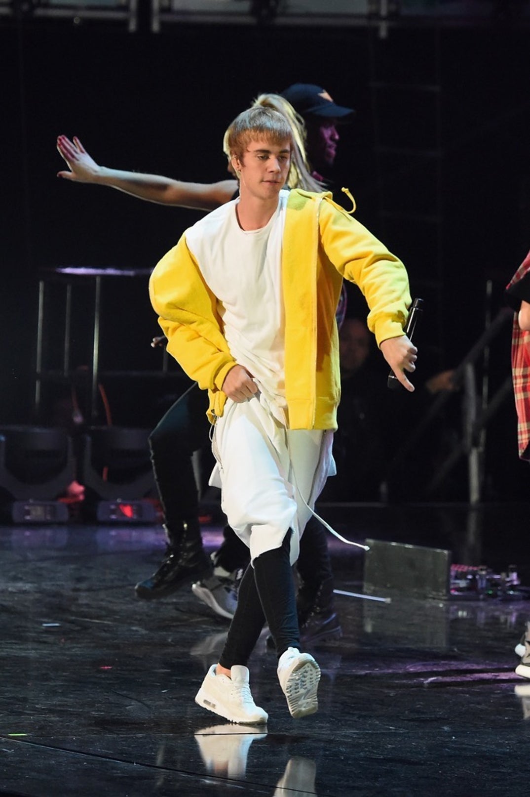 justin bieber performance photos-2-11
