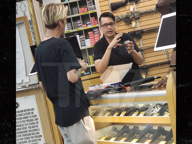 Aaron Carter Gives Up His Assault Weapons Tmz Live Youtube