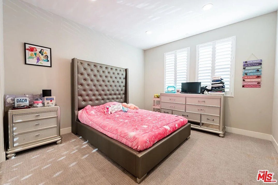 Blueface Blue Home For Sale 16