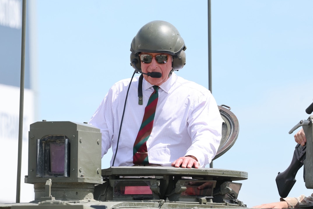 King Charles Tank 7