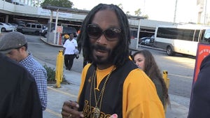 122613_snoop_dogg_primary_v2