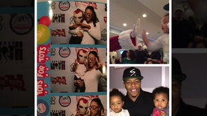 Ray Rice -- All Is Forgiven ... Surrounded by Fans at Kids Event