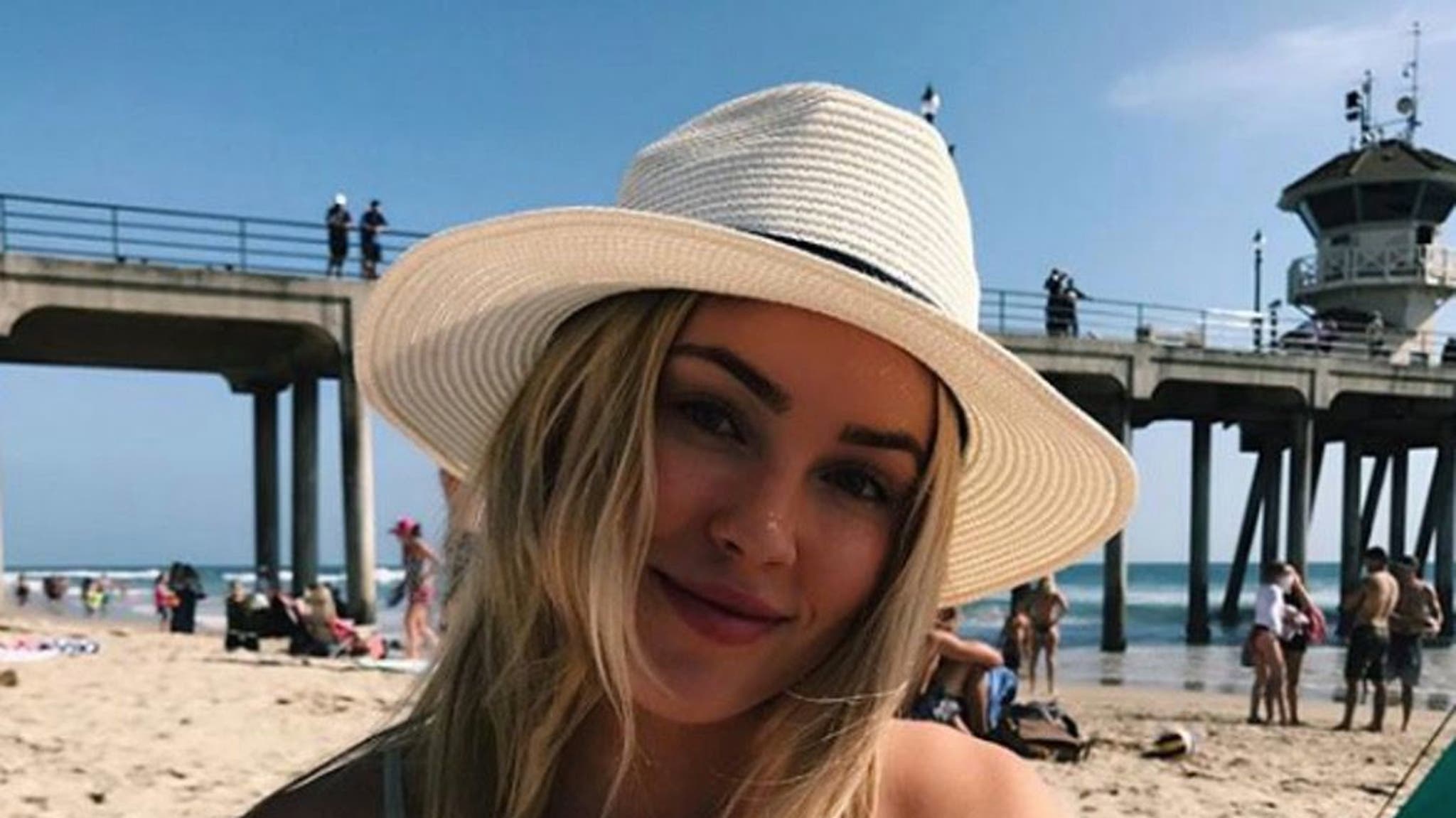 Cassie Randolph's Sexy Shots