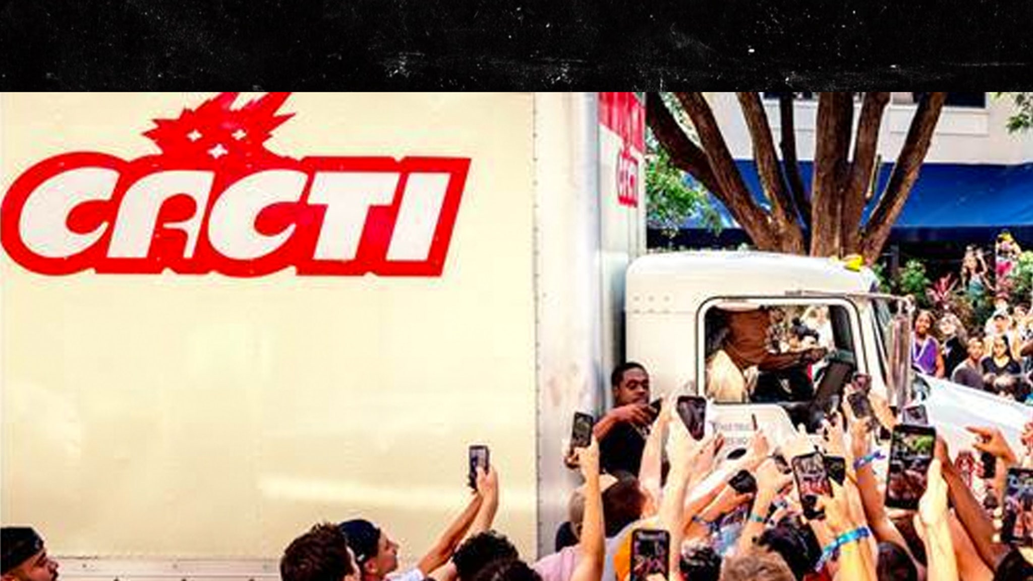 Travis Scott Triggers Crazy Scene in Miami Promoting Spiked Seltzer - TMZ