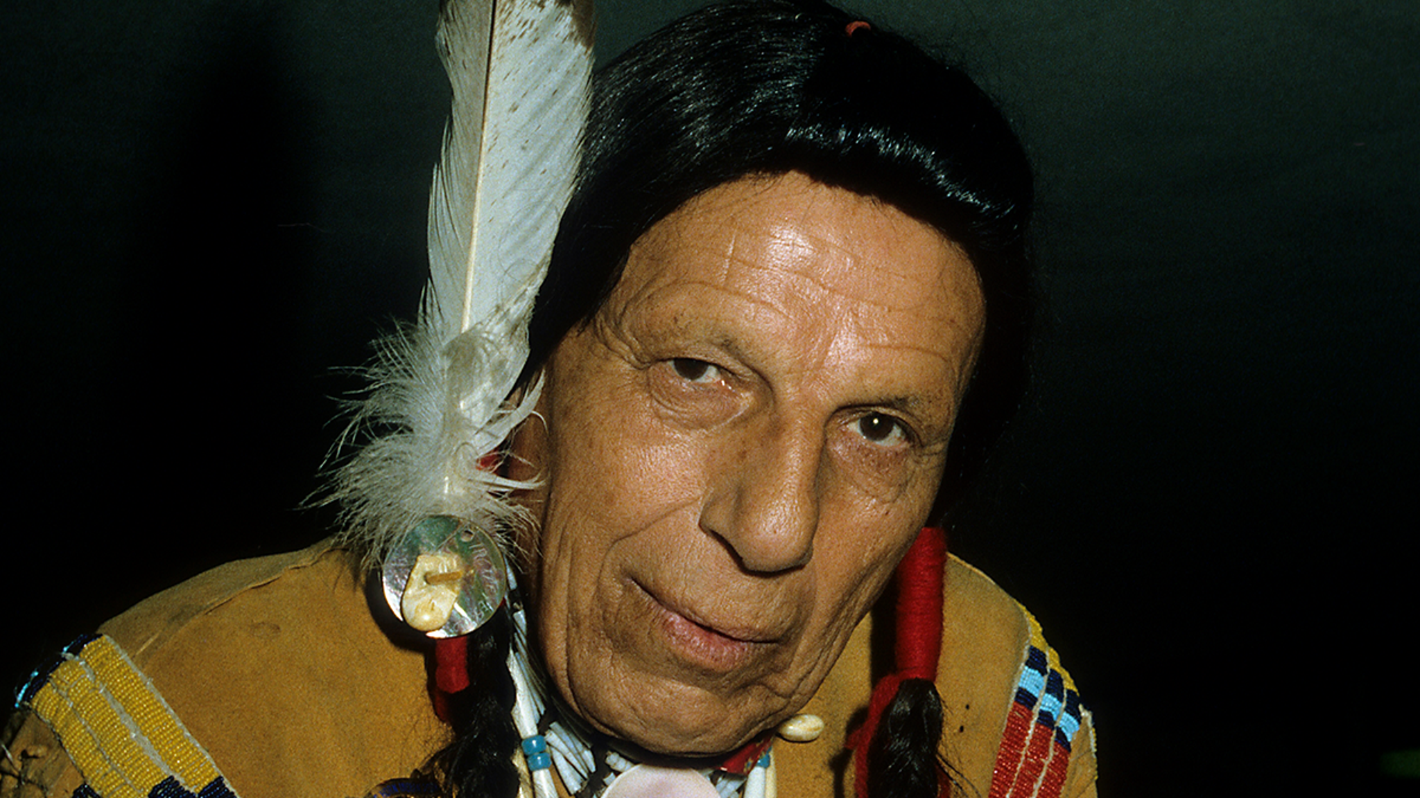 インディアン・クライングの引退が発表され、権利はネイティブ・グループに譲渡された