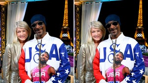 0805-martha-stewart-snoop-dogg-frigin-diff-primary_720