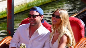 main-Sydney-Sweeney-Scooter-Braun-backgrid-1