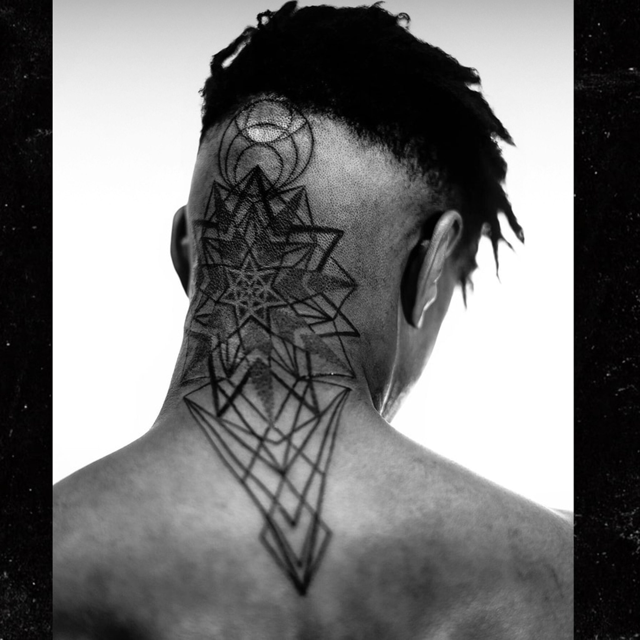 Usher Gets A New New Head & Back Tattoo [Photos] - theJasmineBRAND