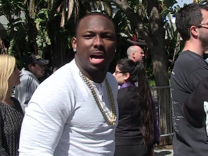 0710-lesean-mccoy-tmz-01