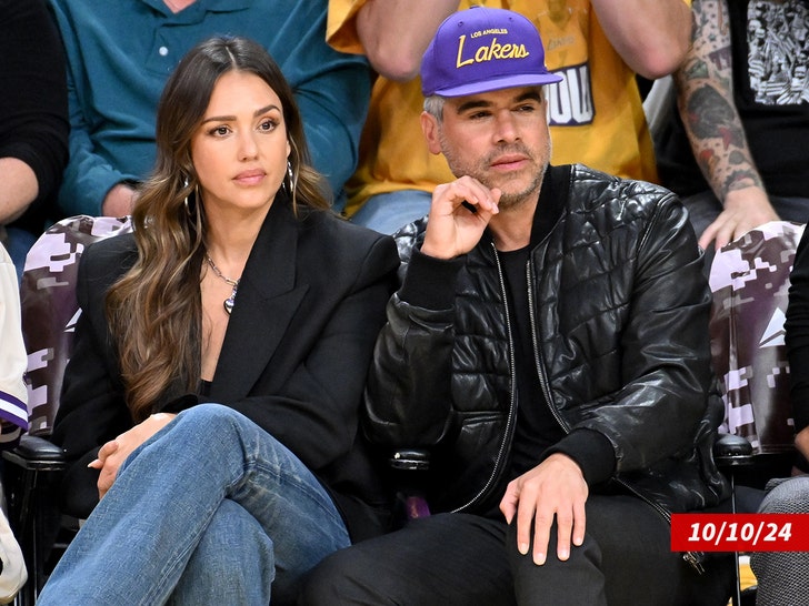 Jessica Alba Cash Warren Gay