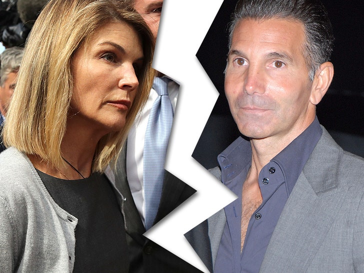Mossimo Giannulli Lori Loughlin getty comp