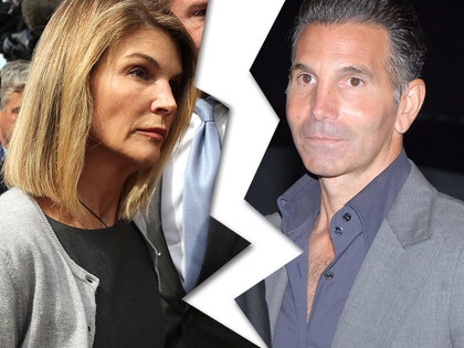 Mossimo Giannulli Lori Loughlin getty comp