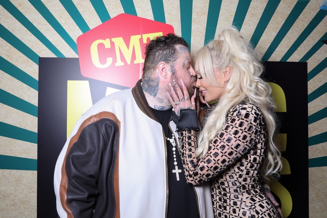 Jelly Roll Bunnie XO Together Photos 
Jason Tartick Social Shots photos 10