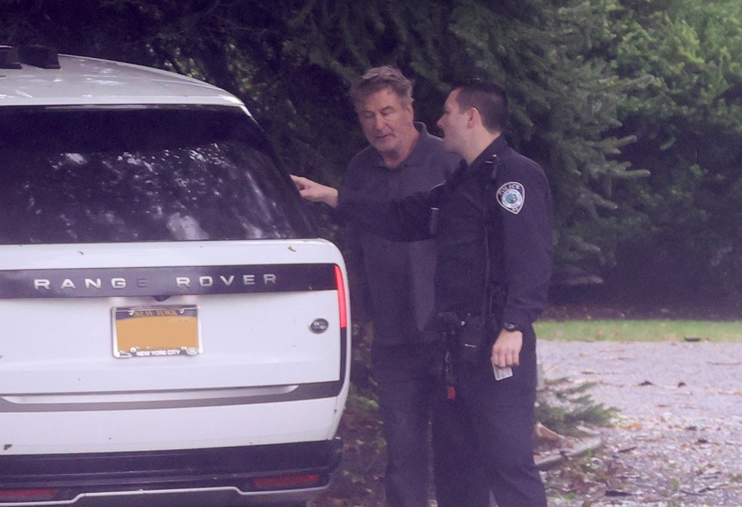 Alec Baldwin Range Rover Crash 5